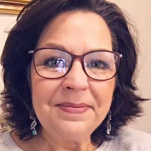 Meet your Posher, Lorna